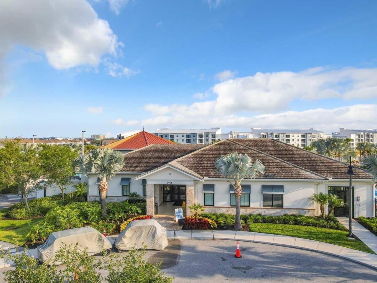 Gorgeous 2Br Lakeview Condo With Waterpark Киссимми Экстерьер фото
